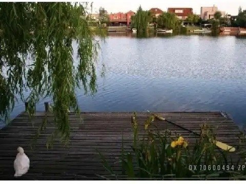 Casa en Alquiler Temporal con 1 cochera