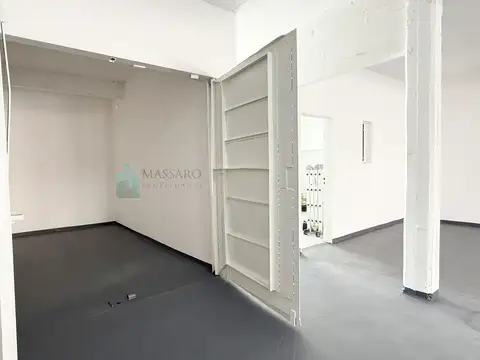 Casa en Venta con 4 cocheras