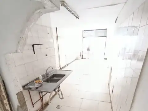 Local en Venta en Tribunales, USD 75.000