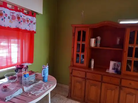 Casa en Olivos-Uzal/Panam. apta vvda. u oficina