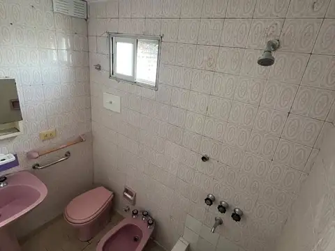 Departamento de 2 habitaciones en Pellegrini y Corrientes