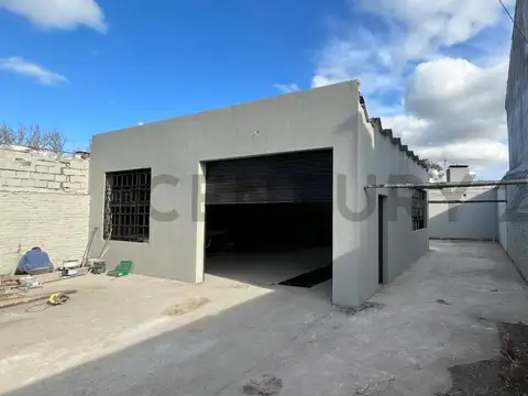 GALPÓN EN VENTA Y ALQUILER – CALLE 30 ENTRE 68 Y 69 – LA PLATA