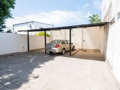 COCHERA EN VENTA A MTS DE AVENIDA FACUNDO ZUVIRÍA