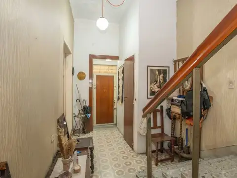 Casa 4 amb c/patio,parrilla y cochera venta Flores