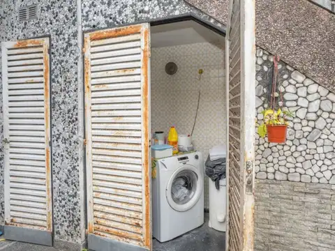 Casa en Venta en Flores, USD 299.000