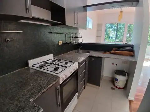 Departamento en Alquiler con 1 cocheras