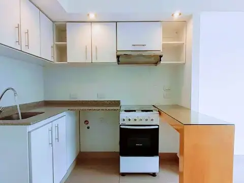 Avenida Hipólito Yrigoyen 1000