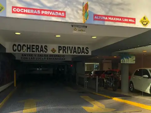 Cocheras Paraguay 840