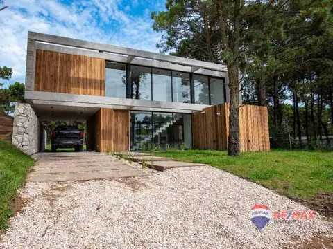 CASA VENTA PINAMAR BARRIO PIONEROS 4 AMBIENTES