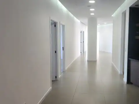 Local en Alquiler en Belen De Escobar, $ 8.500.000