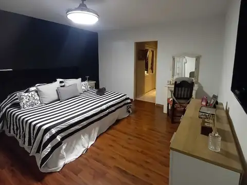 Casa Chalet  en Venta en Tigre, G.B.A. Zona Norte, Argentina
