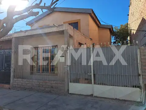 Venta Casa 3 dormitorios- Centenario