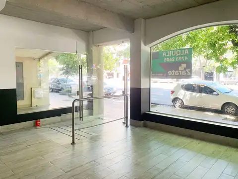 Oficina 2 ambientes con 2 baños