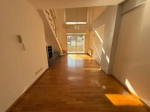 Zuviría 800, Piso 3