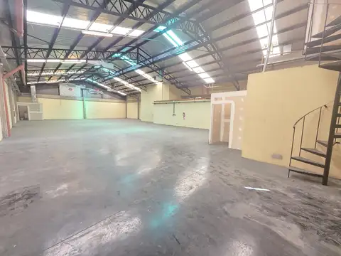 Galpon en Alquiler A Estrenar