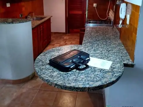 Casa 6 ambientes con 4 baños