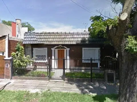 CASA DE 3 DORMIT - GARAGE PARA 2 AUTOS