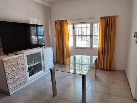 Casa en venta al frente olive al 1200 hermosa con patio parrillero y terraza 