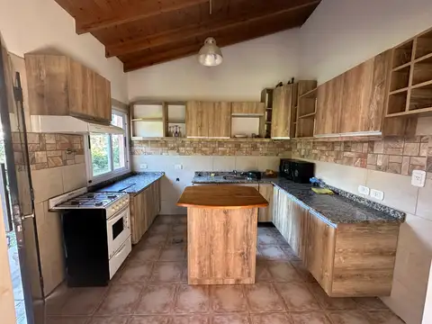 En venta Casa 4 Ambientes En Barrio Cerrado Sin Expensas entre Ruta 28 y 34 - Financia, Apta credito