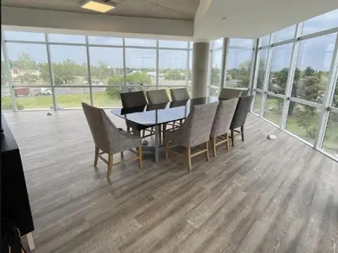 Oficina corporativa de 283 metros ingreso inmediato.