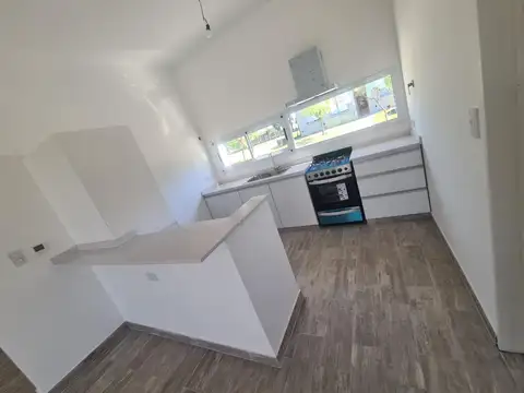 Casa en Venta en Pilar del Este - San Ramiro, USD 143.000