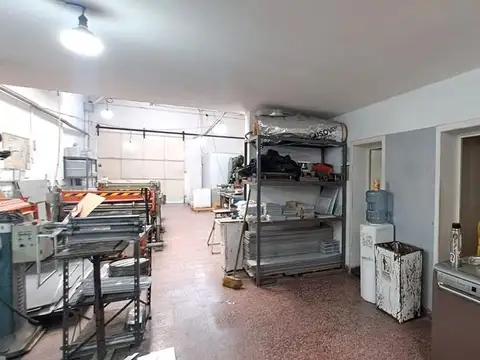 VENTA DEPOSITO 380 M2 FLORES