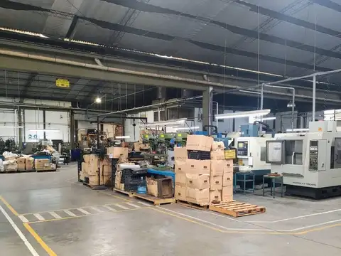 Galpon en Venta en Loma Hermosa, USD 999.000