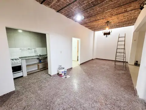 Venta Departamento de pasillo. Barrio España y Hospitales