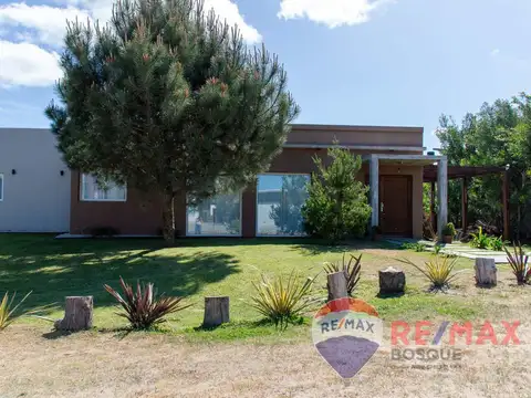 CASA ALQUILER TEMPORARIO COSTA ESMERALDA PISCINA