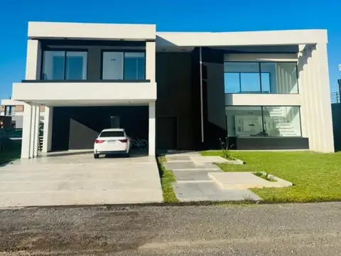 ALQUILER TEMPORAL - CASA EN EL REBENQUE