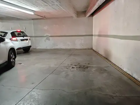 VENTA - Cochera - Barrio Centro, Rosario.