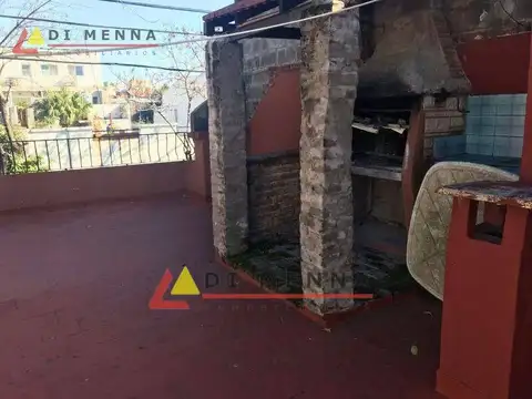 Depto Tipo Casa en Alquiler de 4 ambientes