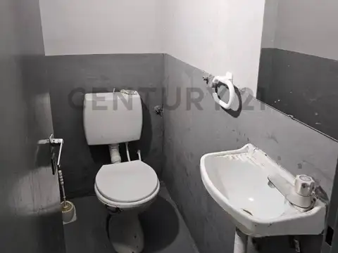 Galpon en Venta en Bernal Oeste, USD 65.000