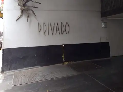 Cochera en excelente ubicación 