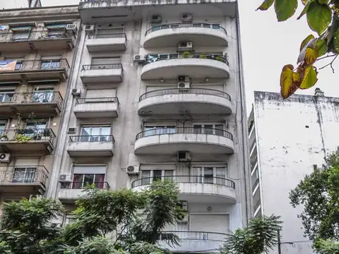 Venta exclusivo piso en duplex tipo penthouse en Av. Callao y Av. Alvear