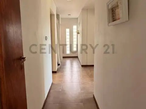 Oficina en Venta en Las Cortaderas Country, USD 195.000