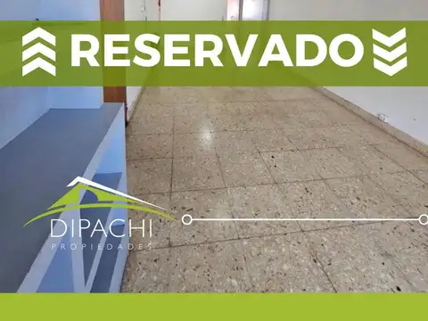 2 ambientes con balcón al frente