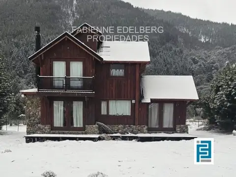 VENDE CASA A METROS DEL LAGO 140 M2 3 dormitorios - VILLA MELIQUINA