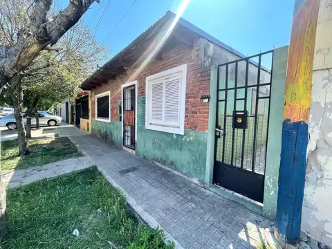 Venta -  Casa 2 dormitorios en barrio Belgrano