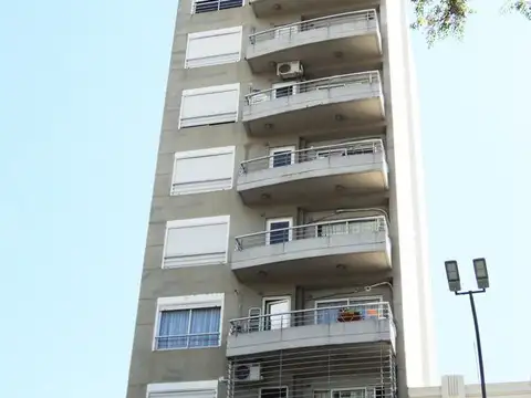 Av. Independencia 4315 6º A ( Muñiz - Av. La Plata)