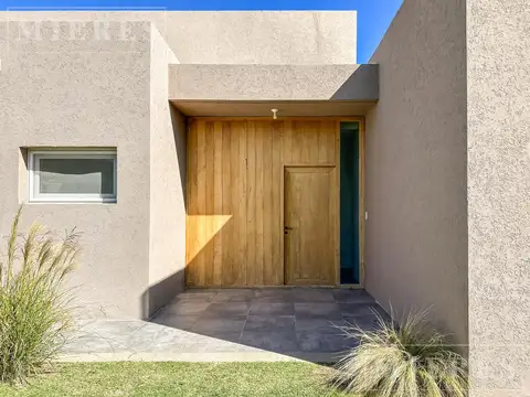 Casa en Venta en Estancias Del Pilar, USD 420.000