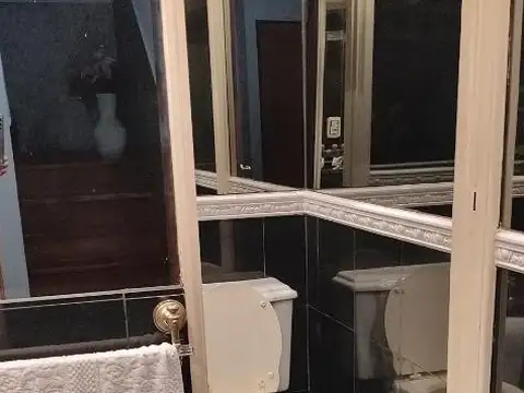 Casa 4 ambientes con 4 baños