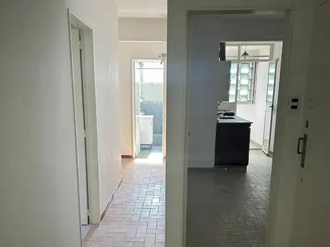 Avenida Brigadier General Juan Manuel de Rosas 9100, Piso PB