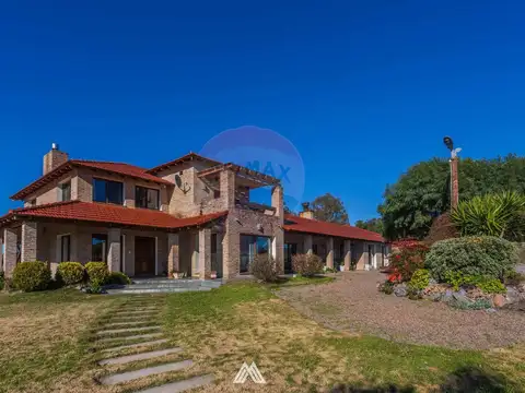 CHACRA EN VENTA EN MINAS - 5 DORMITORIOS - PISCINA