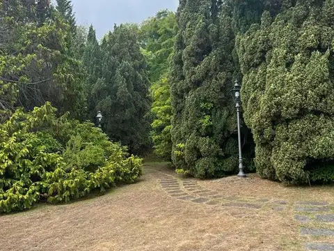 Casa en  venta Solanas 11.203 m2 piscina parrillero tenis football