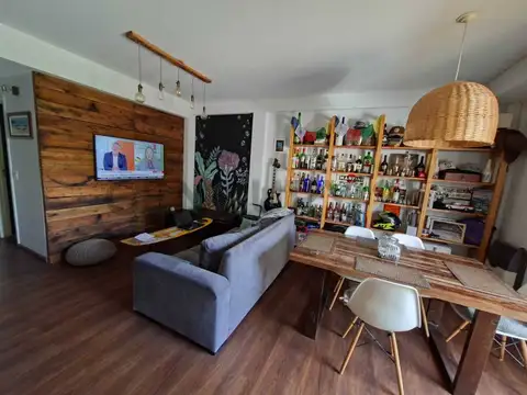 Bartolomé Hidalgo 700, Piso 0