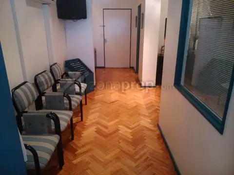 Departamento 2 ambientes con cochera - La Lucila