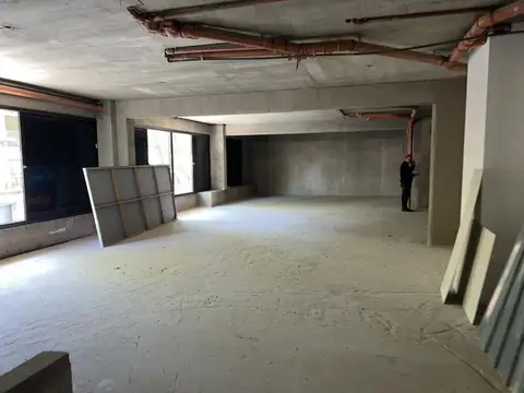 Local en Alquiler en Villa Urquiza, USD 4.300