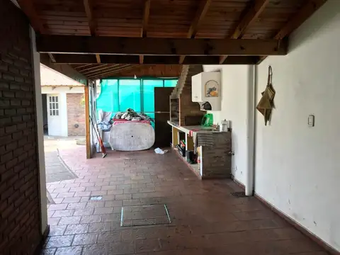Casa en Venta en Villa Luzuriaga, USD 180.000
