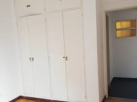 Departamento 3 ambientes con gran patio